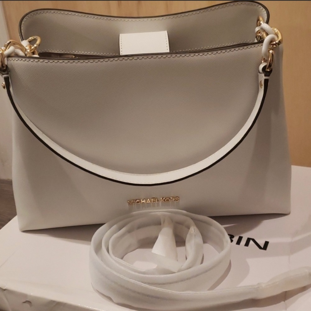 🌿MICHAEL KORS Sofia Satchel. Optic White.
